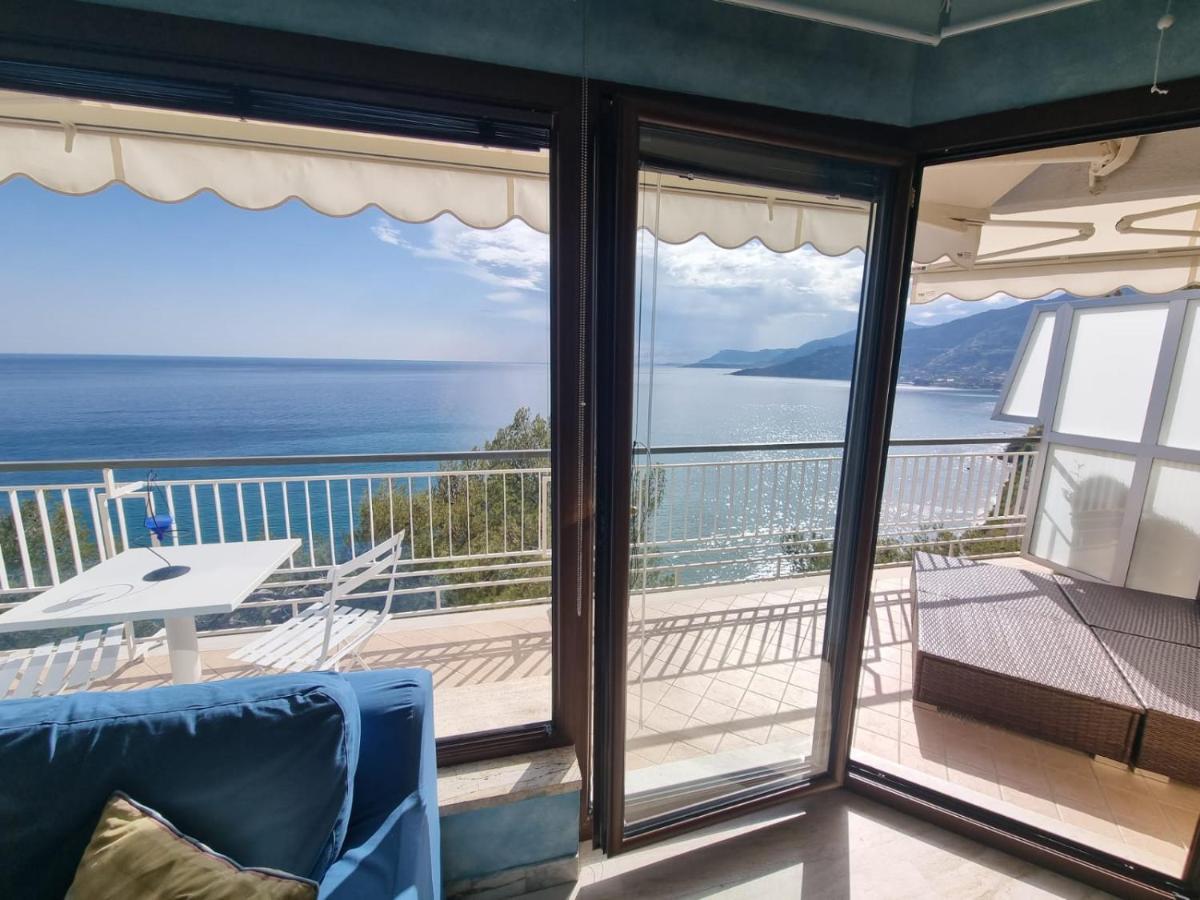 Sea And Monaco Charme View On The Beach Ventimiglia Exteriör bild