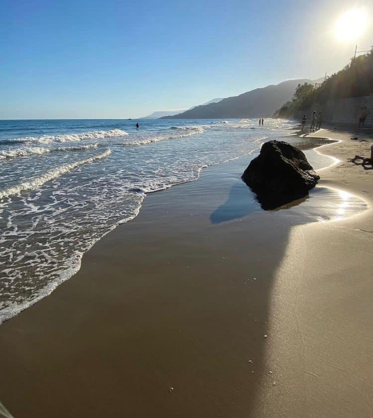 Sea And Monaco Charme View On The Beach Ventimiglia Exteriör bild